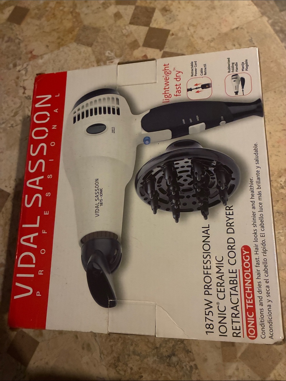 Vidal Sassoon White & Black Ionic Ceramic Hair Dryer - 1875W